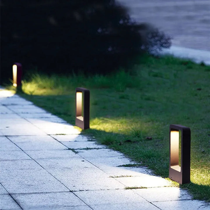 Wysokiej jakości lampa ogrodowa z trwałym mocowaniem do użytku zewnętrznego
