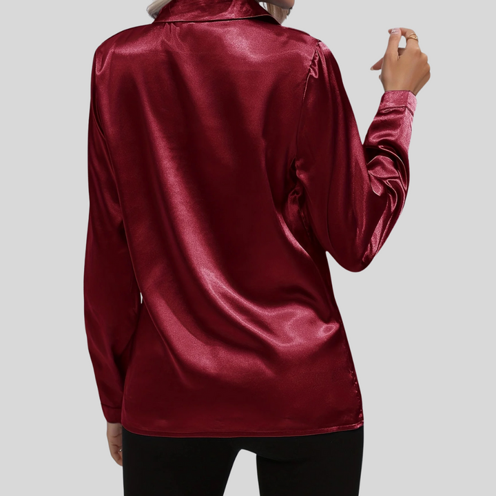 Elegancka Bluzka Damska – Subtelny Styl