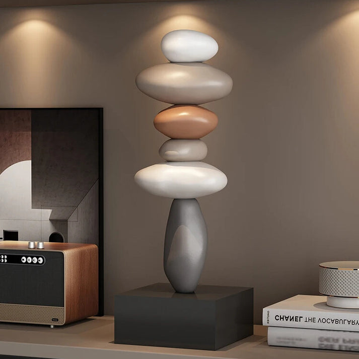 StoneBalance – Nowoczesna, stabilna rzeźba z kamienia