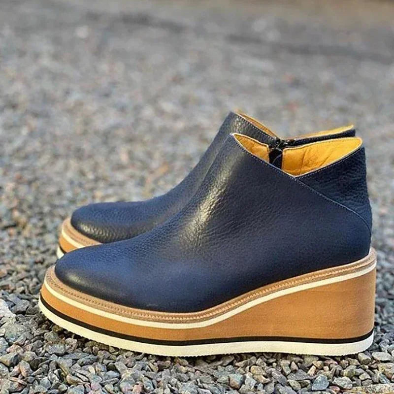 Kobiece Botki Ankle na Koturnie z Vintage Urokiem