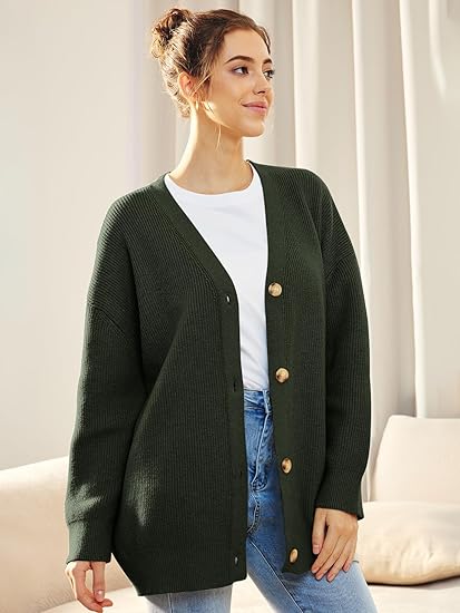 Oversized Kardigan V-Neck z Zapięciem na Guziki