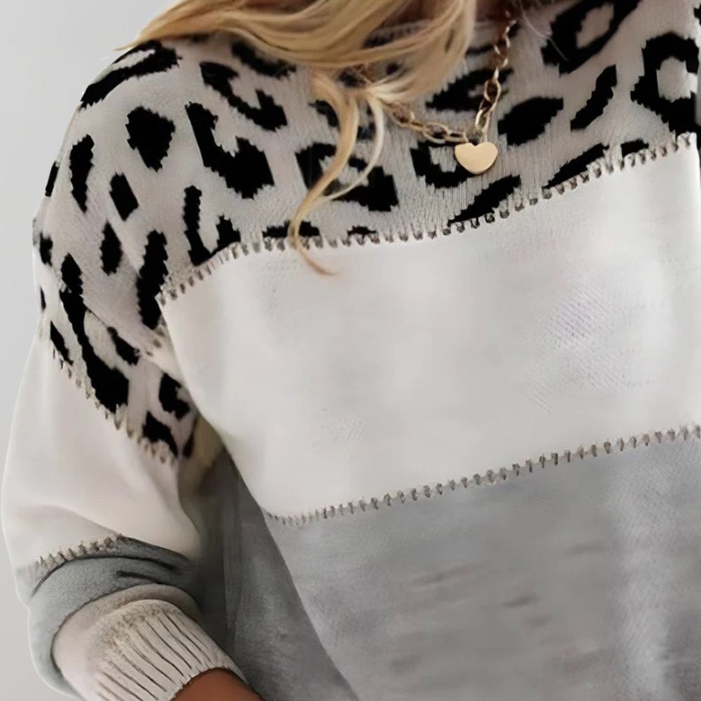 Lilly - Ciepły damski sweter w panterkę