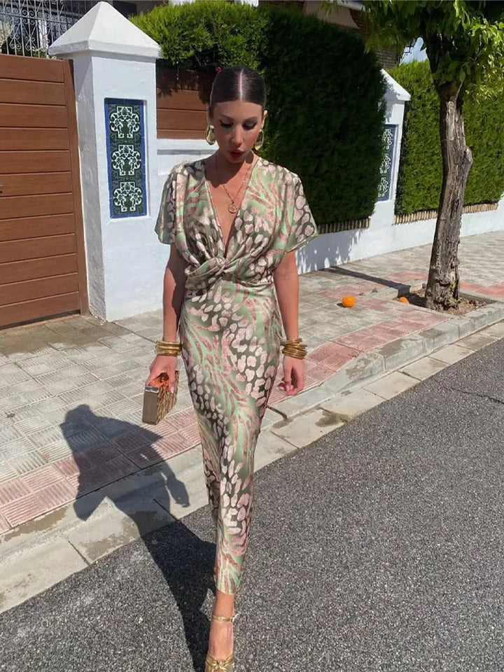 Kobieca Elegancka Sukienka Owijana Timeless & Flattering