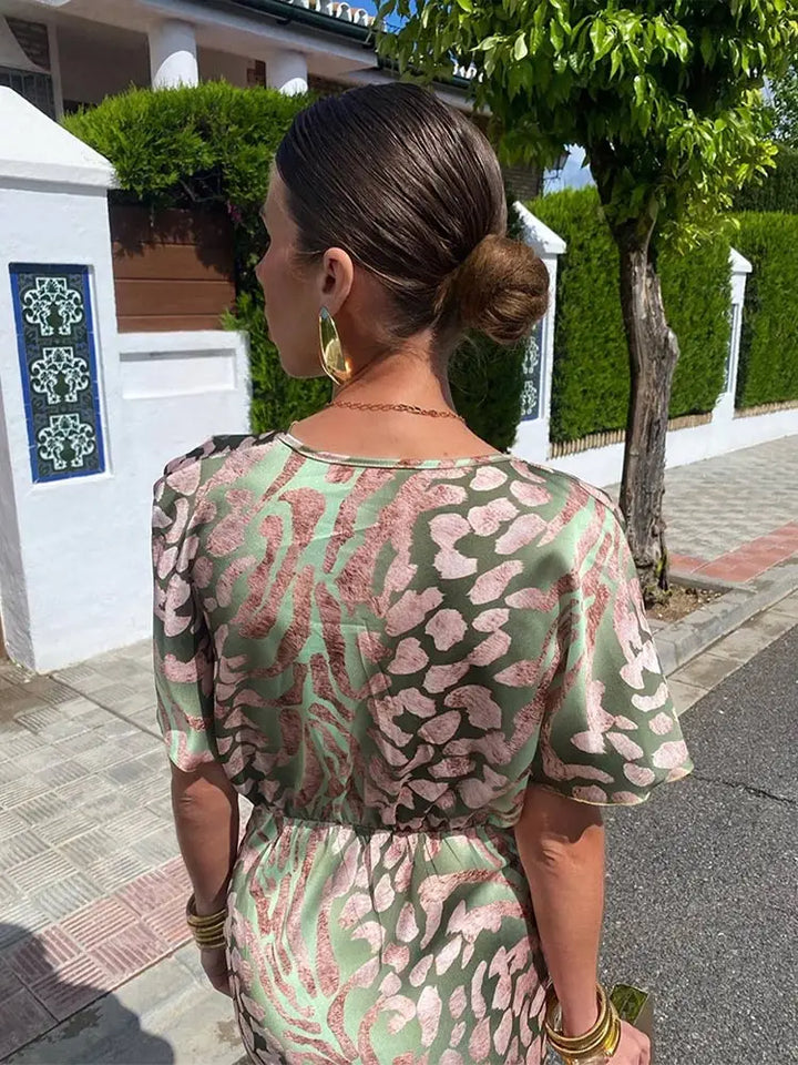 Kobieca Elegancka Sukienka Owijana Timeless & Flattering