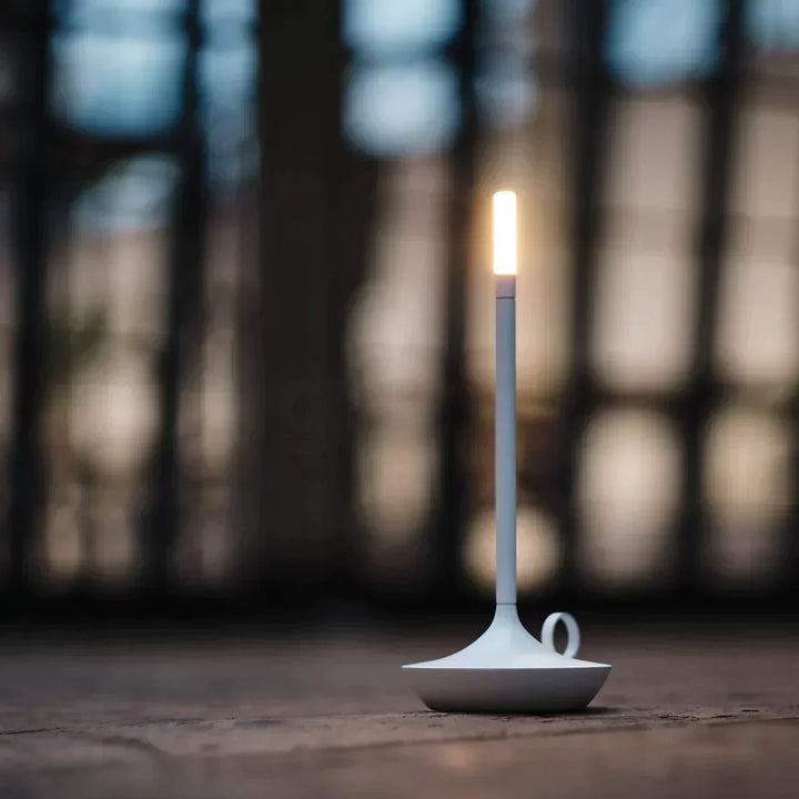 Lampa świecowa LED LumaGlow z regulacją jasności – elegancka, bezprzewodowa i z długim czasem pracy baterii