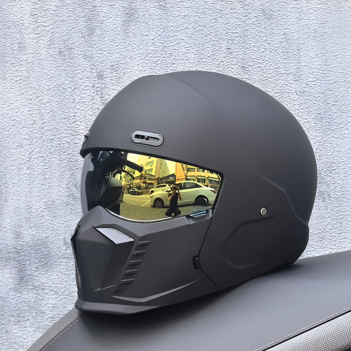 Kask motocyklowy z homologacją DOT i ECE – ponadczasowy wygląd