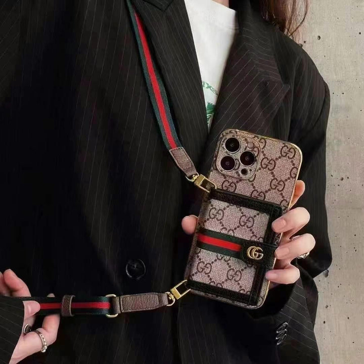 Luksusowe etui na iPhone'a z torbą na ramię