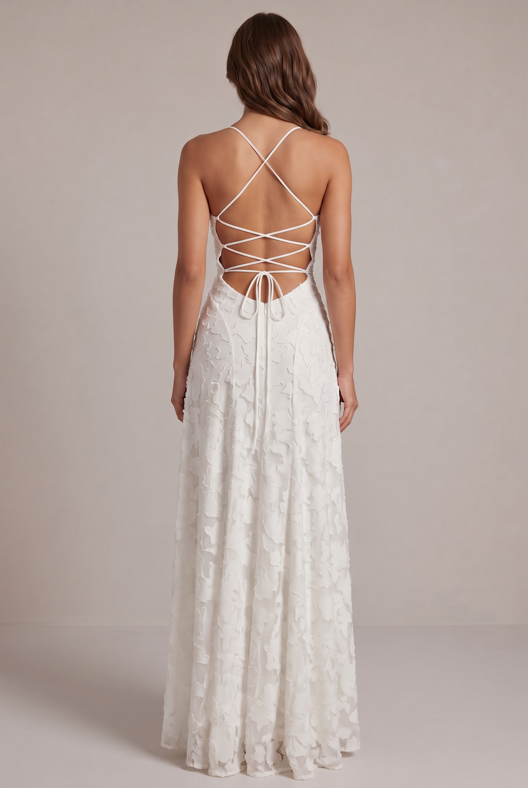 Sukienka maxi Olivia - elegancka suknia wieczorowa w kwiatowy wzór