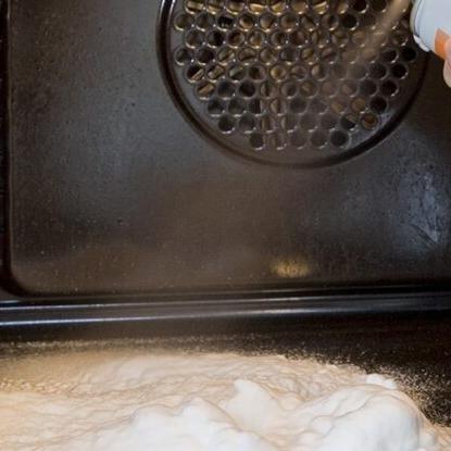RadiantClean FoamMaster | Luksusowy pieniący środek czyszczący do wszystkich rodzajów powierzchni