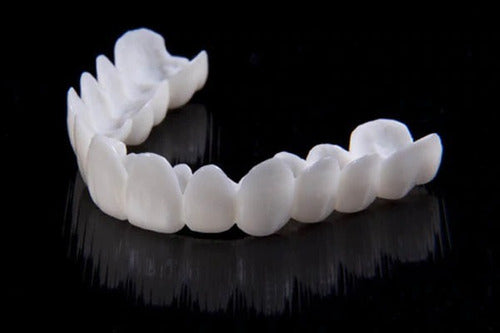 Nakładki na zęby DentAlign – naturalne dopasowanie i komfort