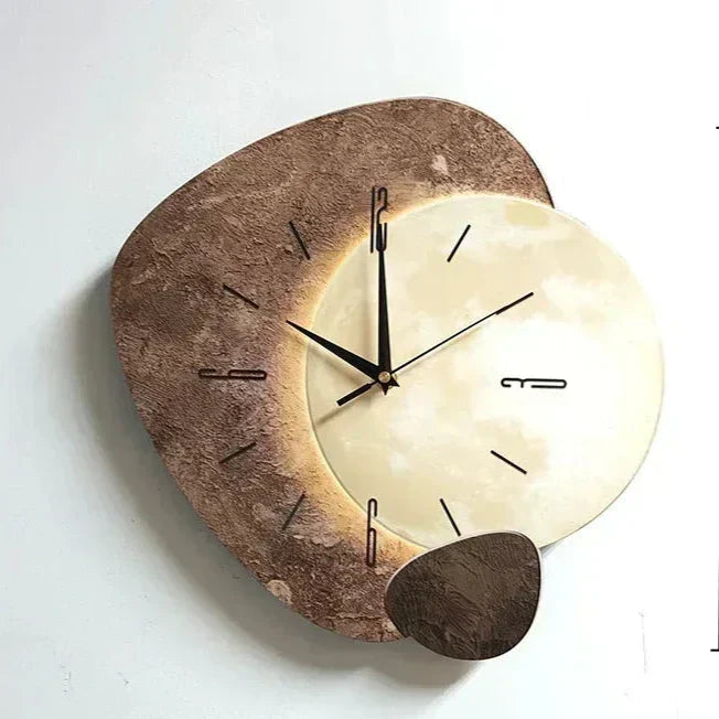 Nowoczesny zegar ścienny o unikalnym designie