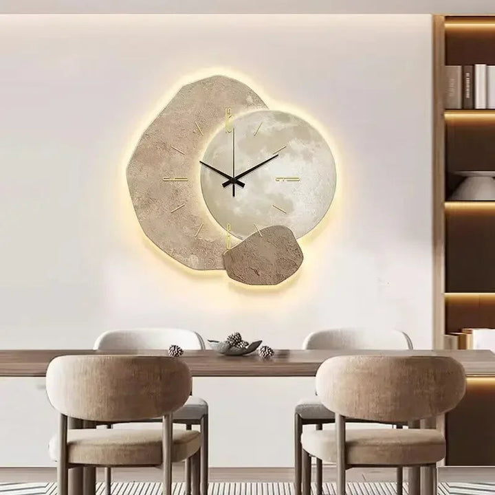Nowoczesny zegar ścienny o unikalnym designie