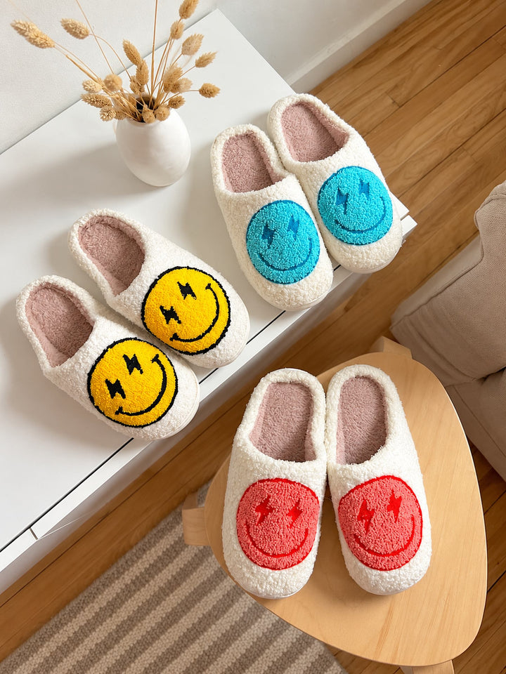 Damskie kapcie na platformie z buźką smiley