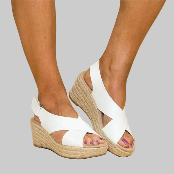 Espadryle na koturnie dla kobiet