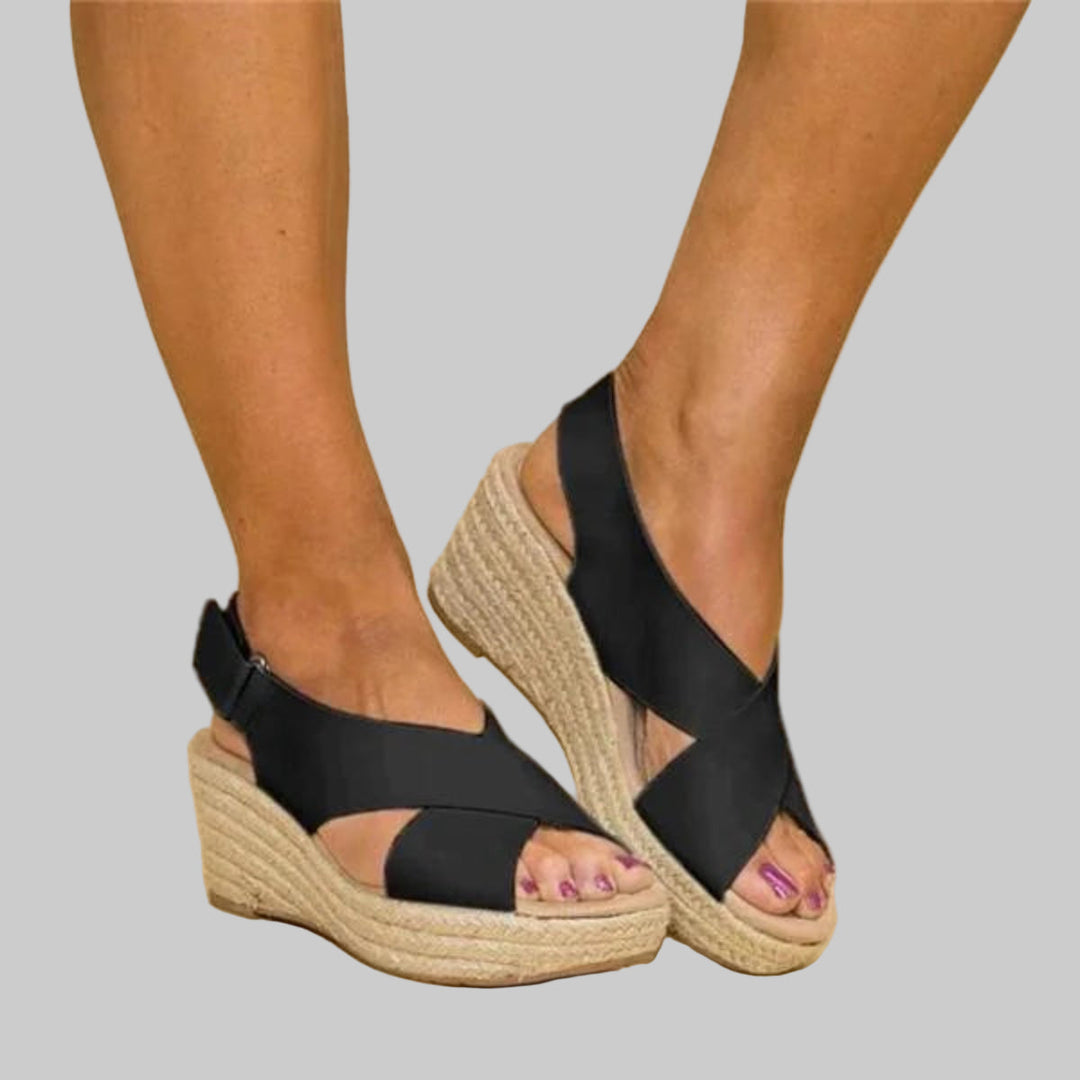 Espadryle na koturnie dla kobiet