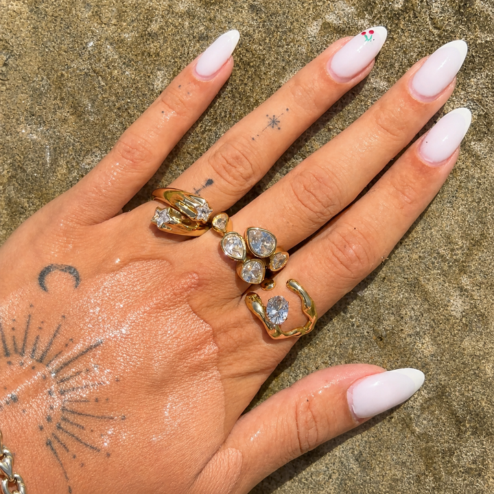 Pierścionek Gwiazda – regulowany złoty pierścionek owijany z gwiazdką