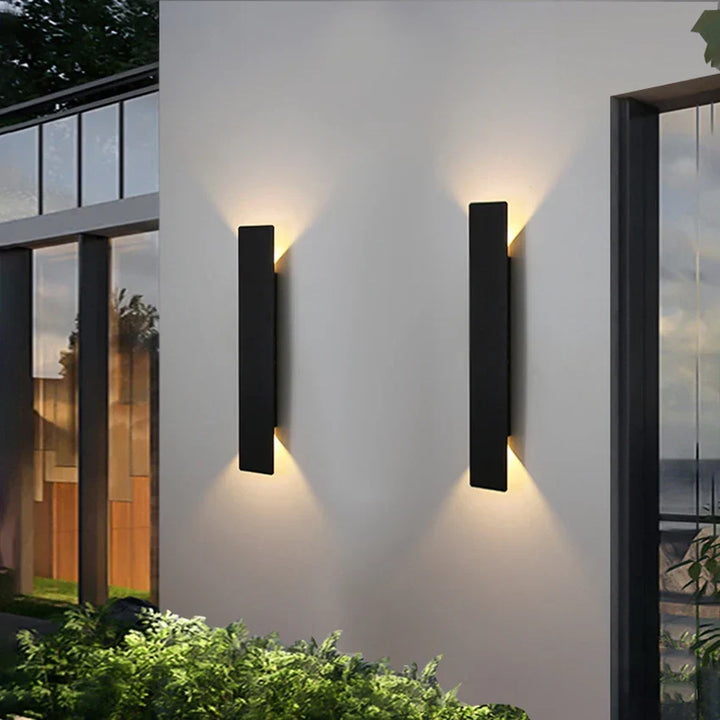 Nowoczesna Lampa Zewnętrzna – Kinkiet LED Góra/Dół, Wodoodporny, Pionowy Design