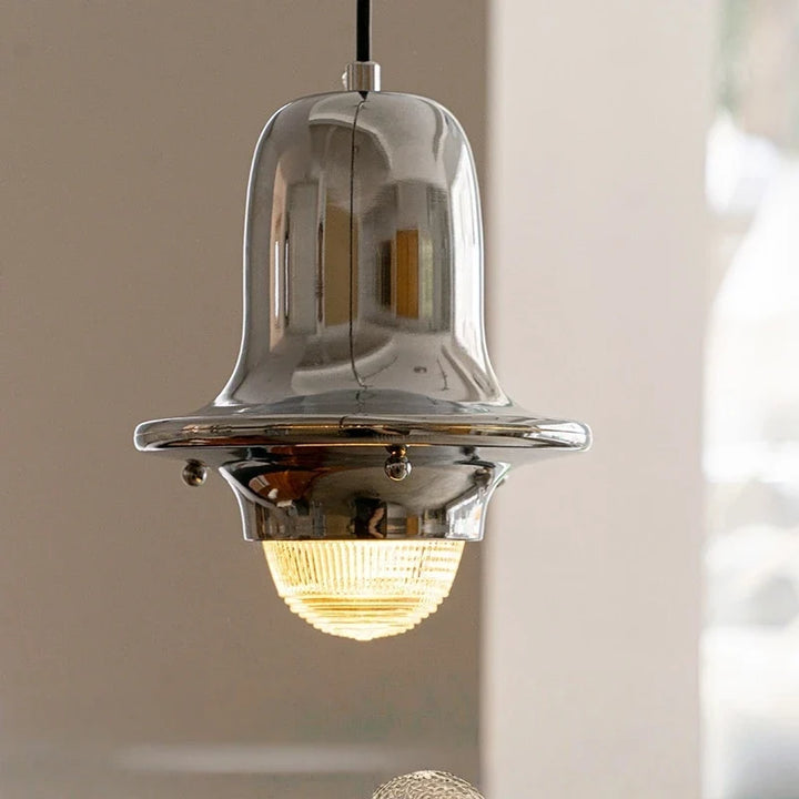 Sten – nowoczesna metalowa lampa wisząca w stylu Bauhaus