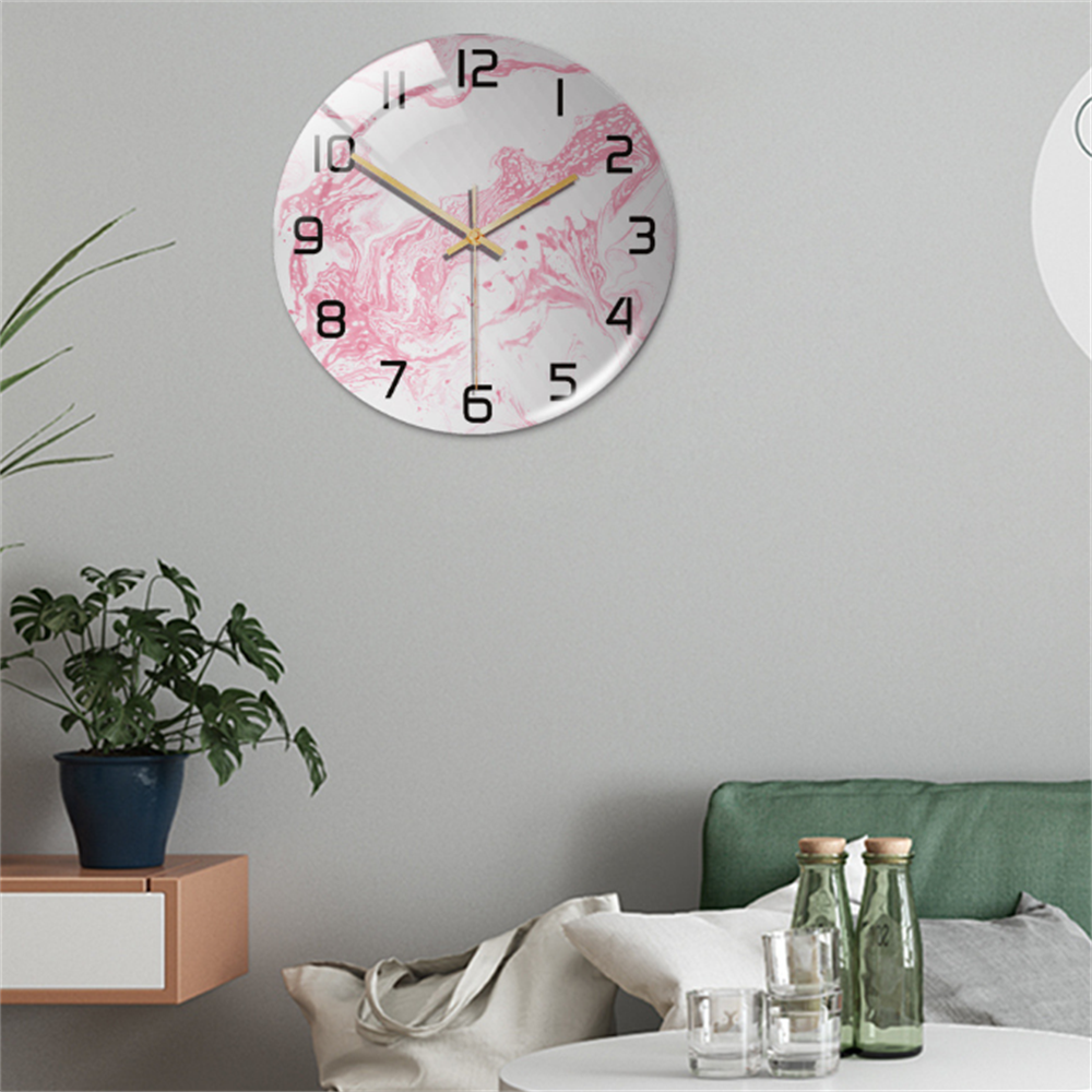 Elegancki zegar ścienny z efektem marmuru – MarbleTime