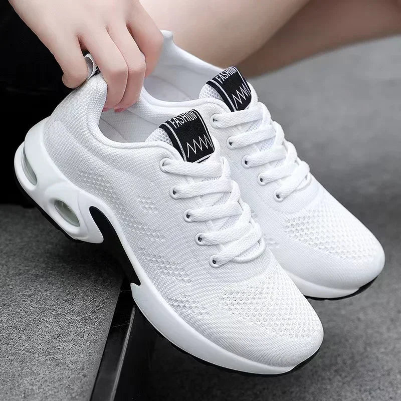 Ortopedyczne sneakersy łagodzące ból – optymalny komfort i podparcie łuku stopy