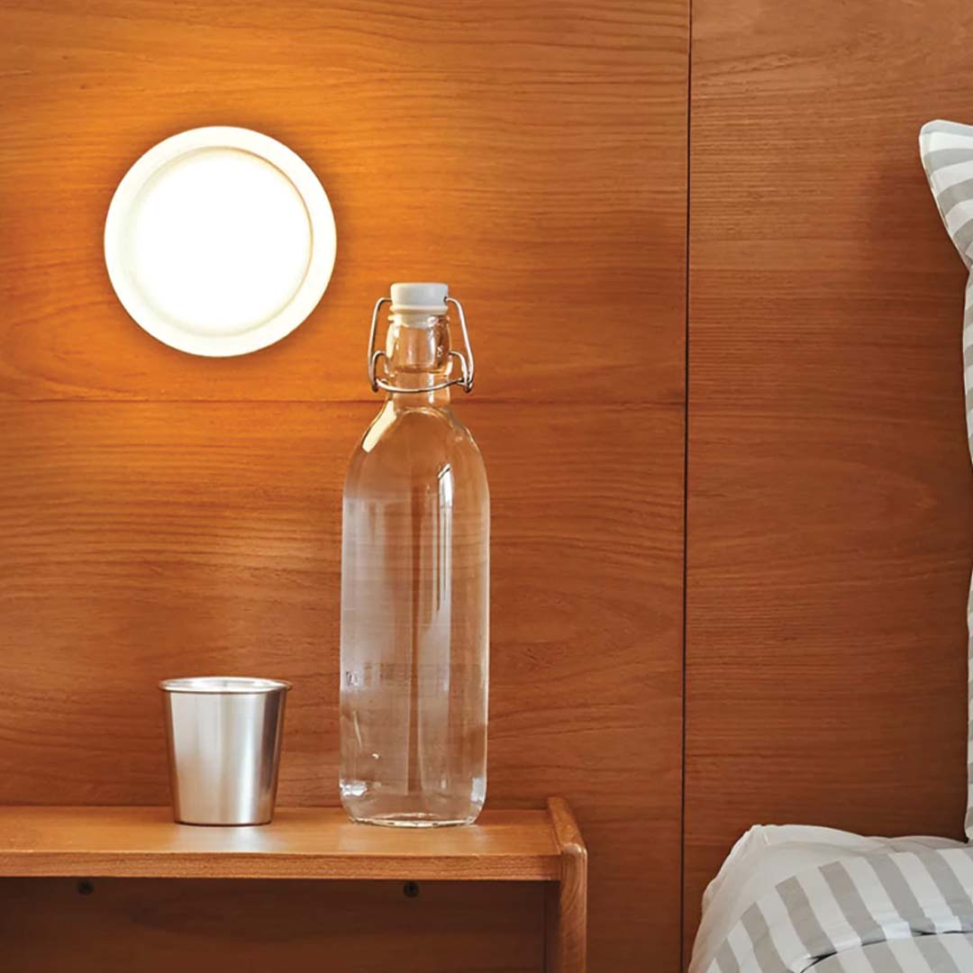 Kompaktowa lampa ścienna - DimpleGlow