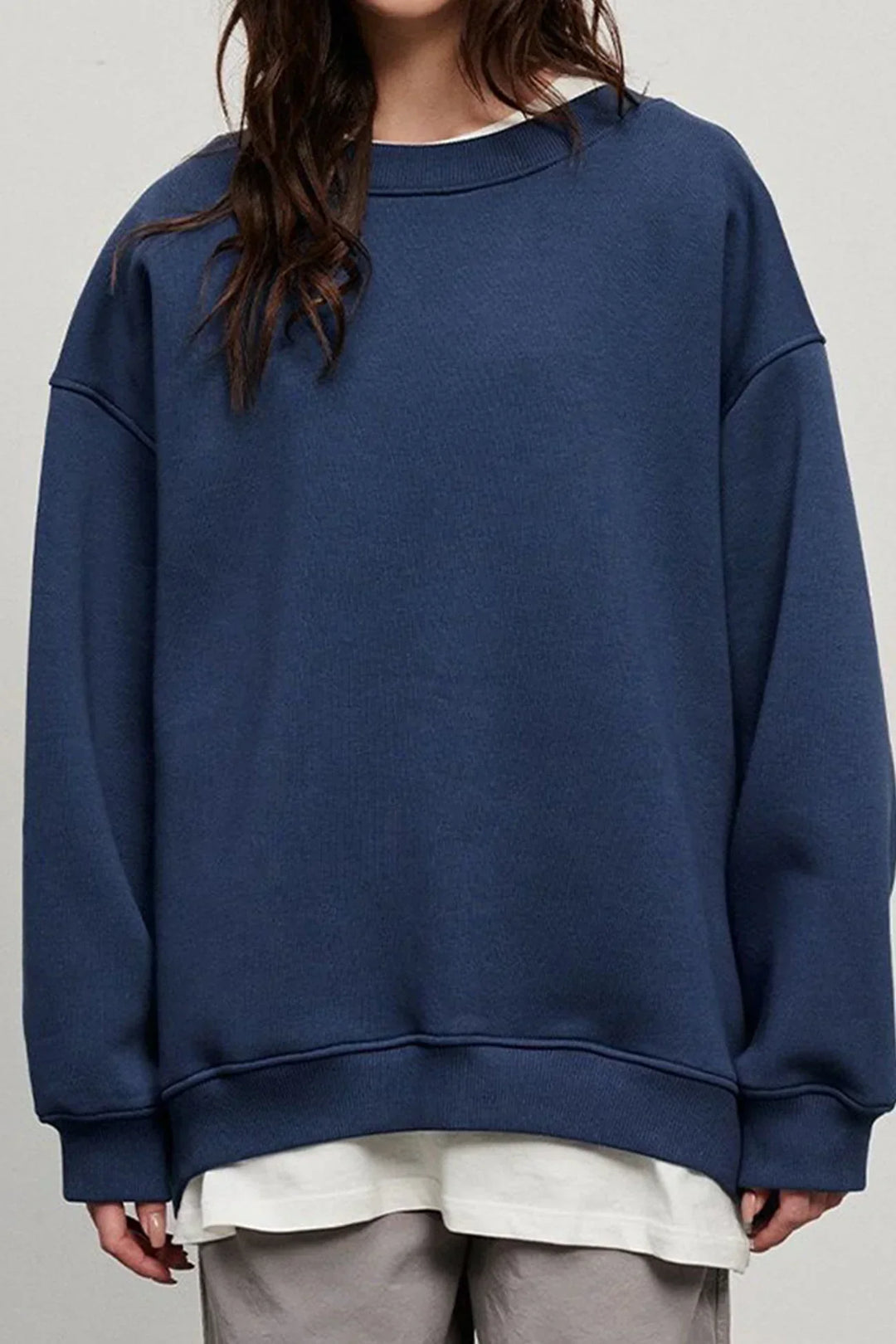 Damska bluza oversize – bawełna, casualowa z okrągłym dekoltem na wygodne codzienne stylizacje
