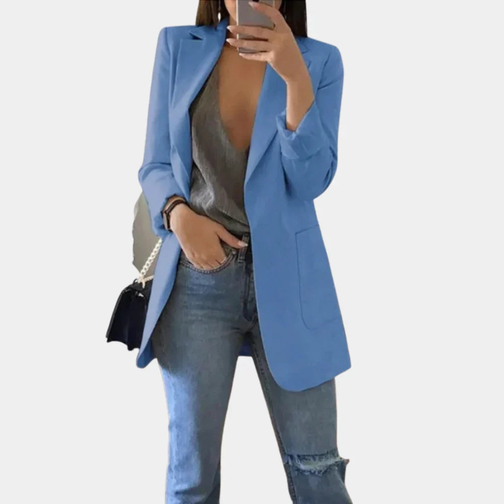Długi Slim Fit Blazer dla Kobiet – Ponadczasowa Elegancja Spotyka Nowoczesne Krawiectwo