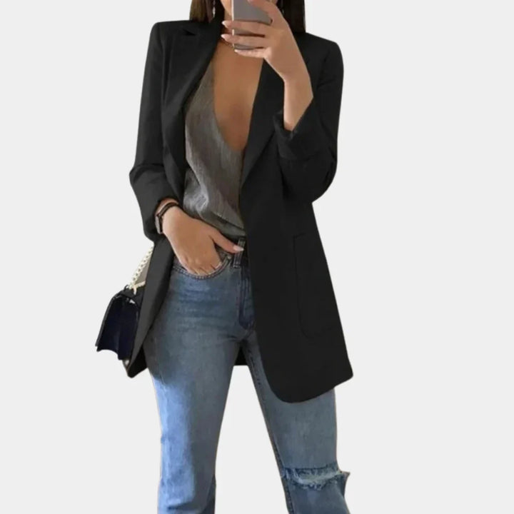 Długi Slim Fit Blazer dla Kobiet – Ponadczasowa Elegancja Spotyka Nowoczesne Krawiectwo