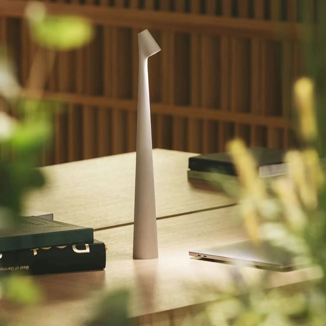 Bezprzewodowa designerska lampa stołowa LED z 3-stopniowym ściemnianiem dotykowym