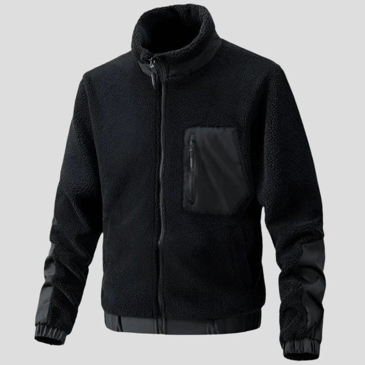 Męska kurtka fleece na zewnątrz