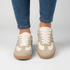 Plaskie Sznurówki Retro-Stripe Trener