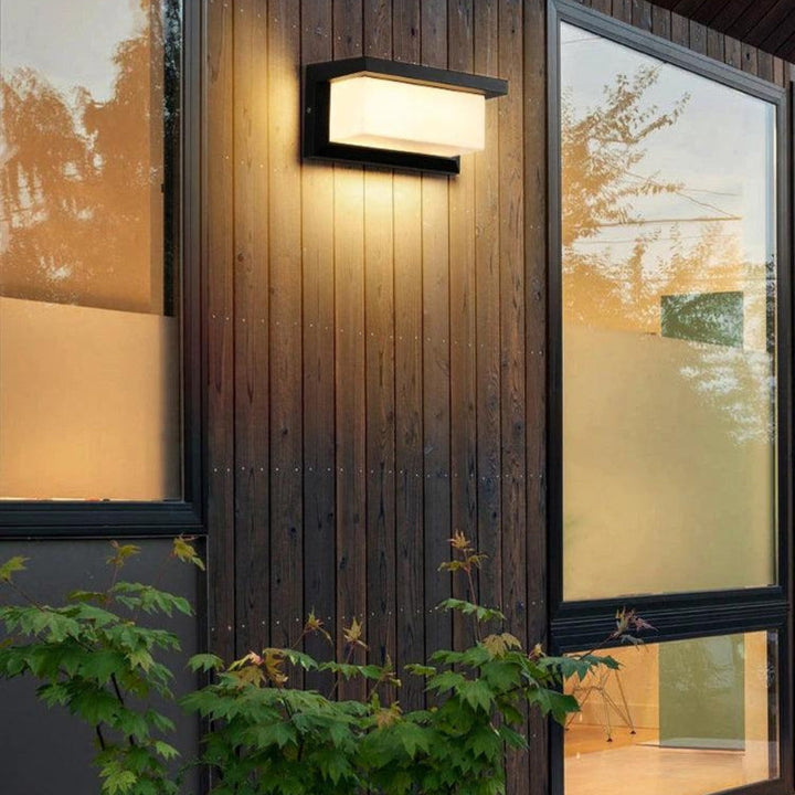 Lampa ścienna | Automatyczny czujnik ruchu | Odporna na warunki atmosferyczne, do wejść i patio