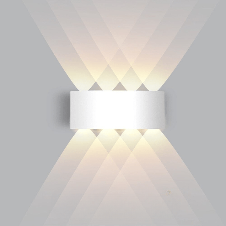 Wodoodporny kinkiet zewnętrzny LED – smukły aluminiowy, energooszczędny