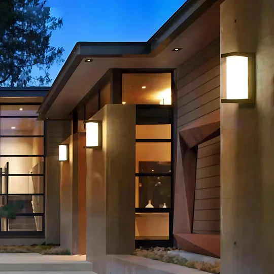 LED Zewnętrzna Lampa Ścienna z Czujnikiem Ruchu Inteligentne Oświetlenie