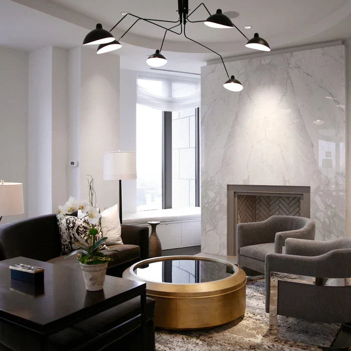 Czarna lampa sufitowa z obrotowymi ramionami – nowoczesny design