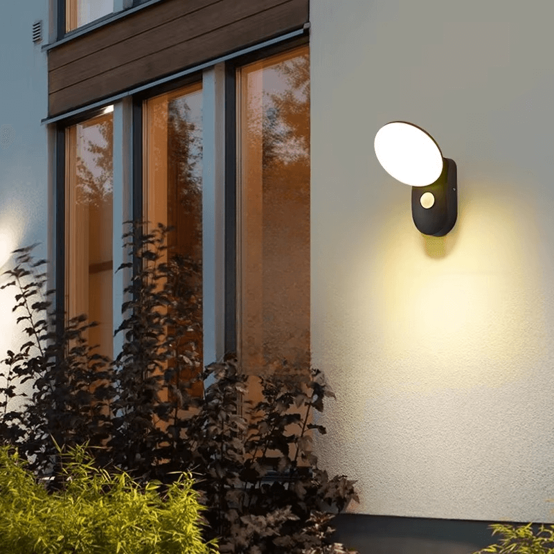 Inteligentna lampa ścienna LED z czujnikiem ruchu