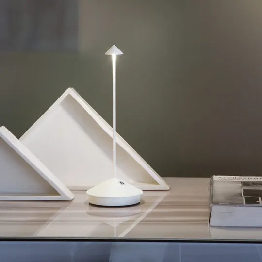 Bezprzewodowa lampa stołowa LED – ClarityGlow