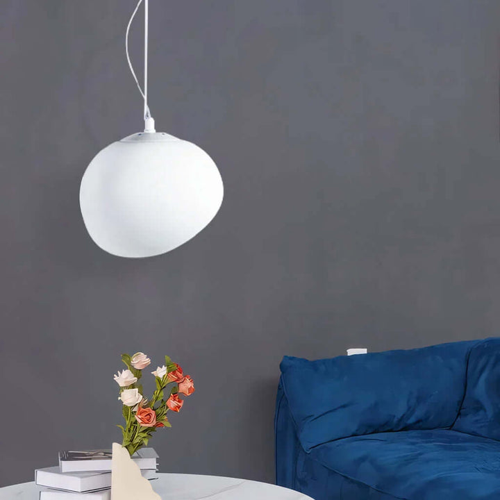 Lampa wisząca z białego kamienia - nowoczesna i minimalistyczna
