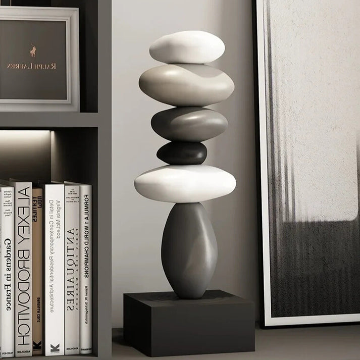 StoneBalance – Nowoczesna, stabilna rzeźba z kamienia