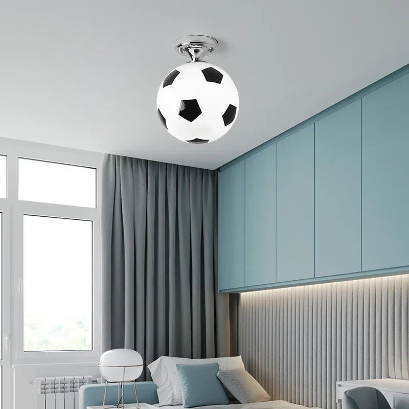 Lampa sufitowa w motywie piłkarskim – GoalBright
