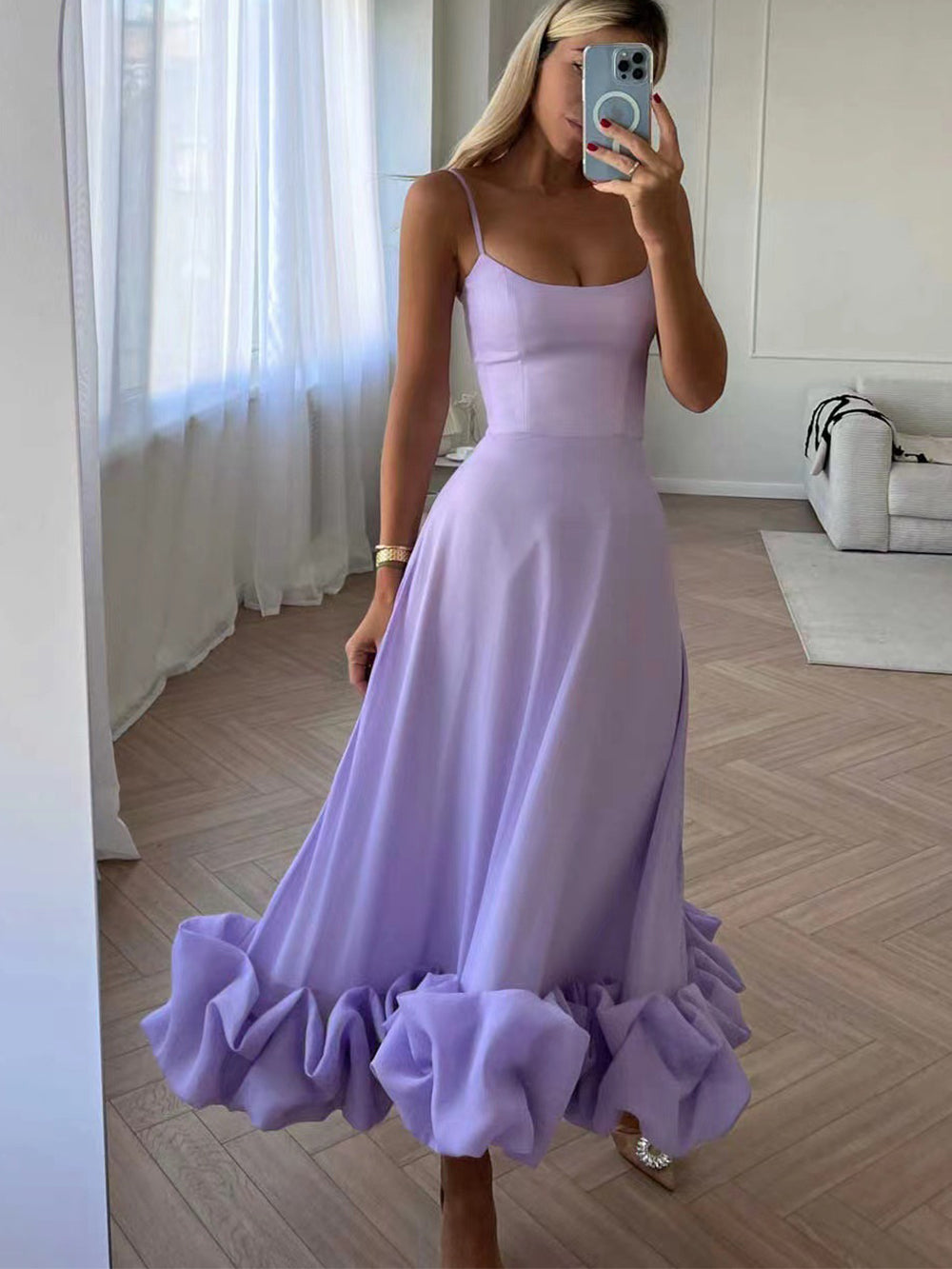 Elegancka Midi Sukienka Wieczorowa z Falbanami
