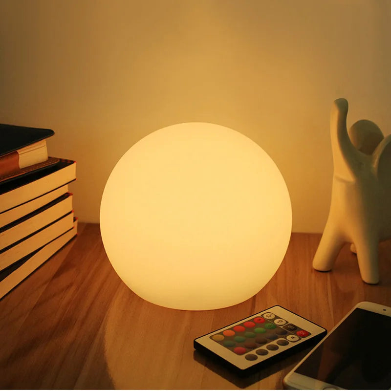 Kolorowa bezprzewodowa lampa stołowa LED z pilotem