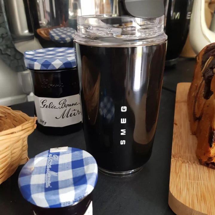 Elegancki Kubek Termiczny - Styl i Zrównoważony Rozwój