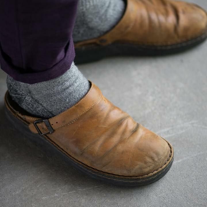 Wygodne klapki wsuwane: eleganckie i wytrzymałe