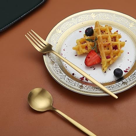 Minimalistyczne sztućce do nowoczesnych stołów - PureSet
