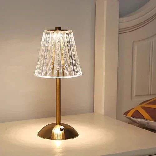 Elegancka lampa stołowa LED z kryształowym kloszem i złotym wykończeniem – włącznik dotykowy
