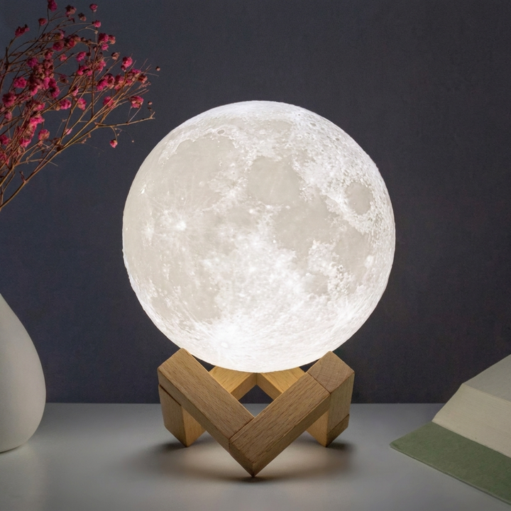 Lampka nocna Księżyc z druku 3D z dotykowym włącznikiem