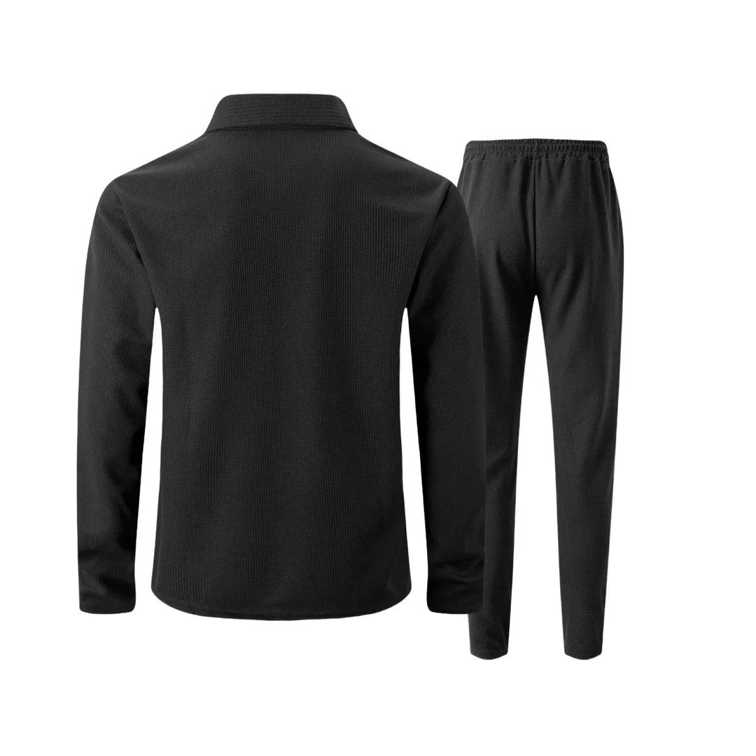 Męski komplet slim fit – na zamek, na co dzień i do aktywności sportowych