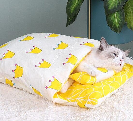 Zimowy śpiwór dla kotów – SnugKitty Frost Magic