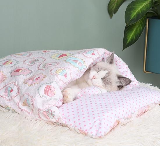 Zimowy śpiwór dla kotów – SnugKitty Frost Magic